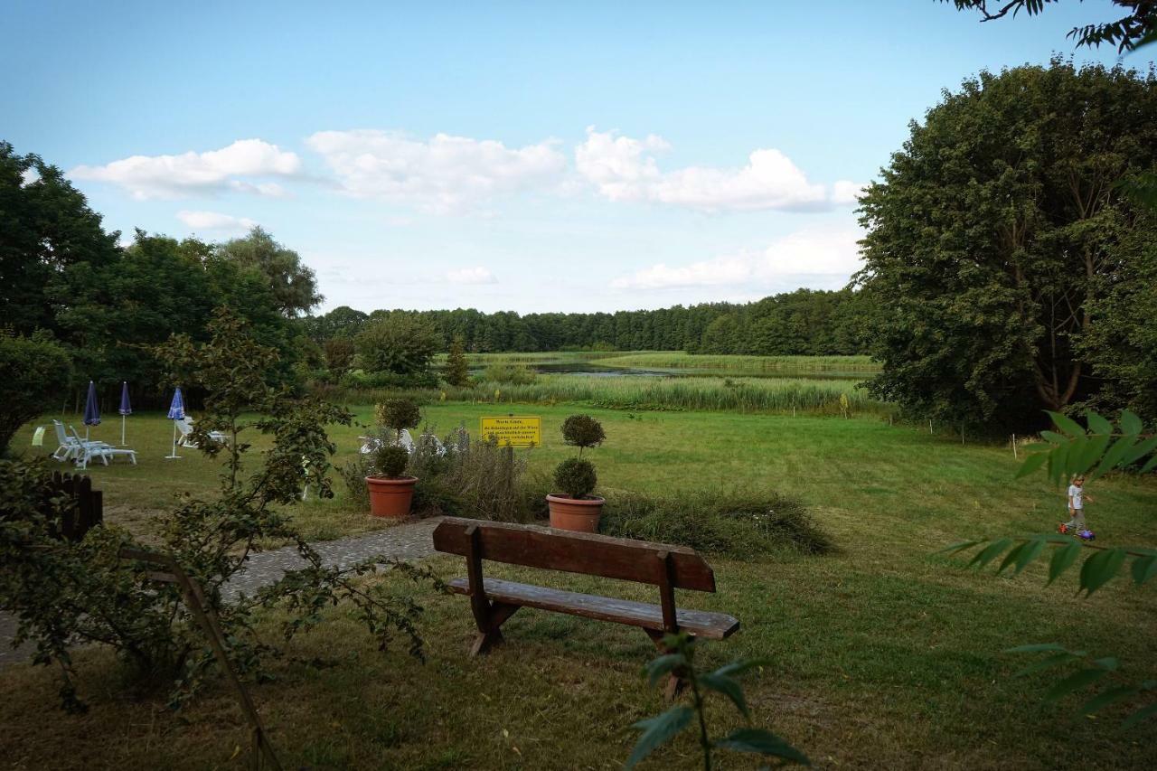 Hotel Altes Gutshaus-Federow Zewnętrze zdjęcie